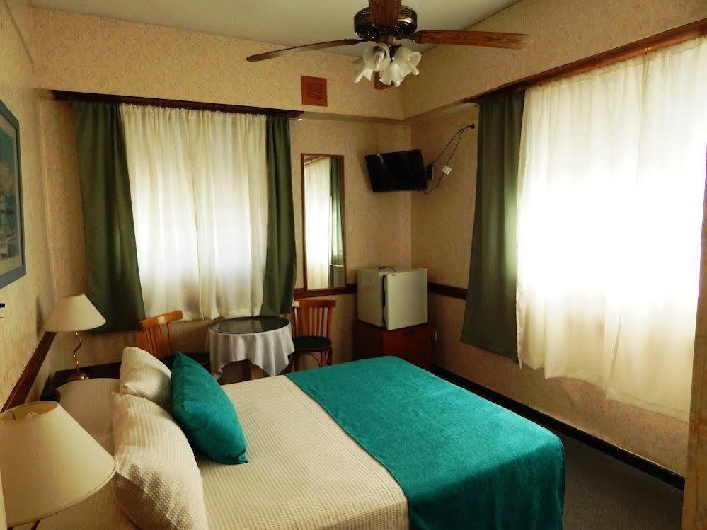 Hotel Atlantico Comodoro Rivadavia Kültér fotó