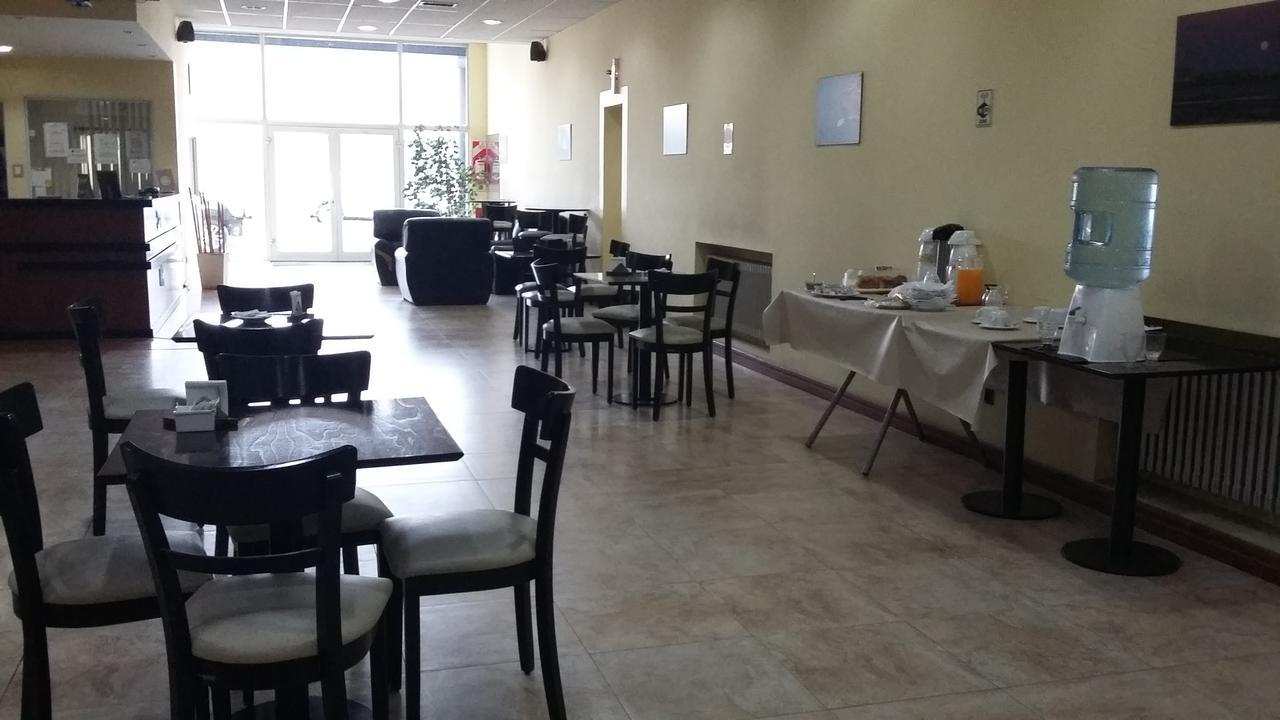 Hotel Atlantico Comodoro Rivadavia Kültér fotó